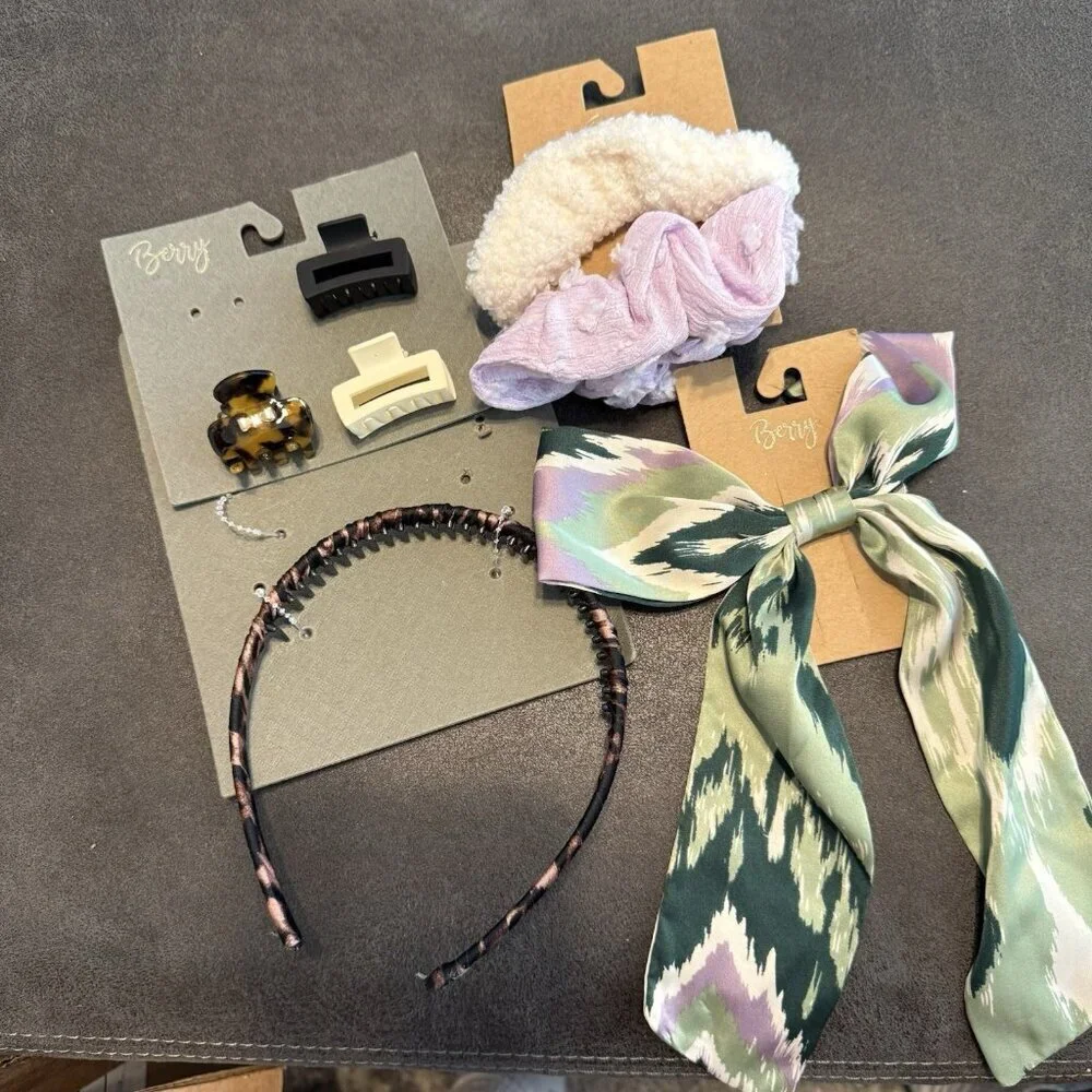 Berry Colorful Aesthetic Trendy Minimalist Stylish Hair Accessories Bundle NWT